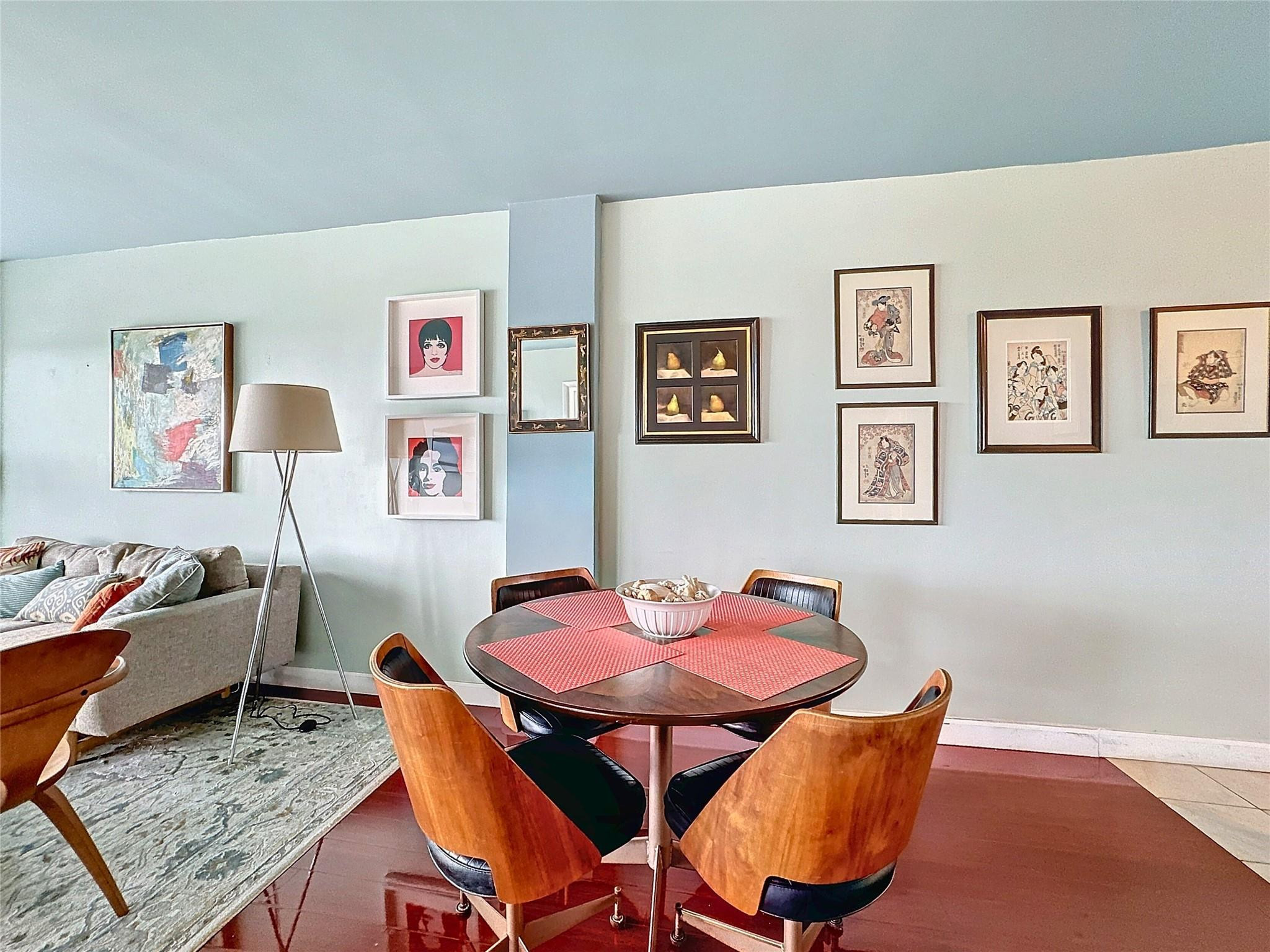 3250 NE 28th Street 712