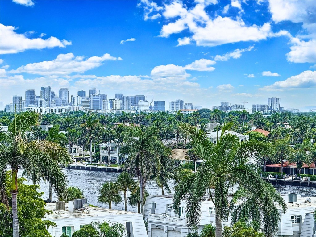 3250 NE 28th Street 712