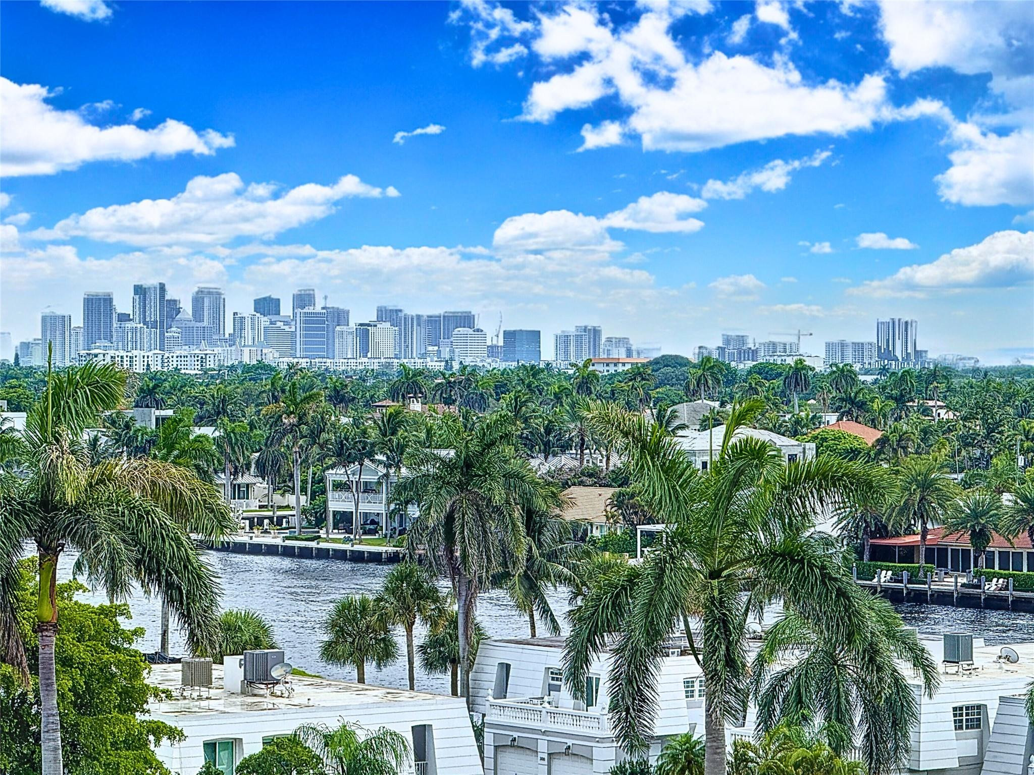 3250 NE 28th Street 712