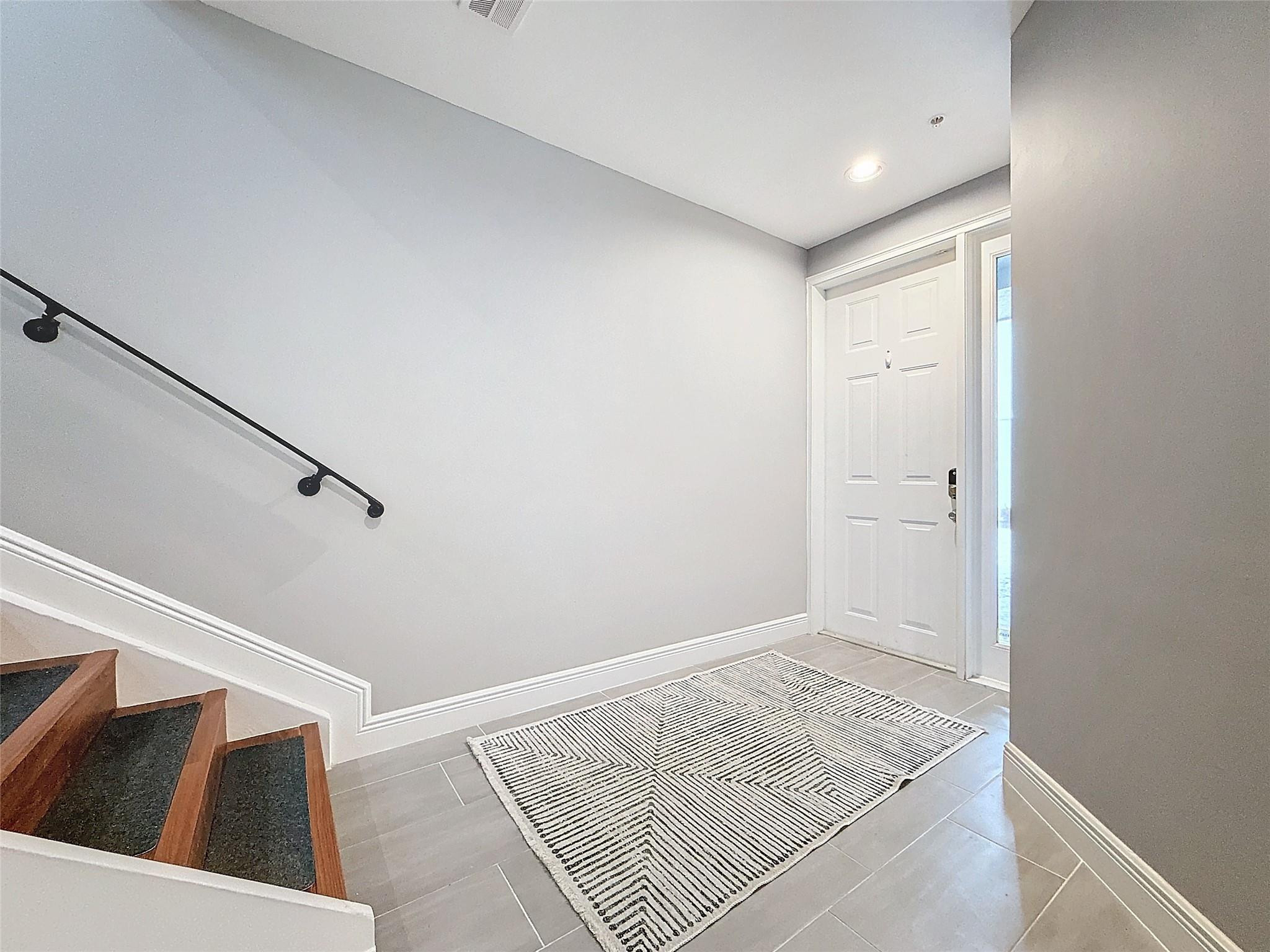 2685 NE 9th Ave 7