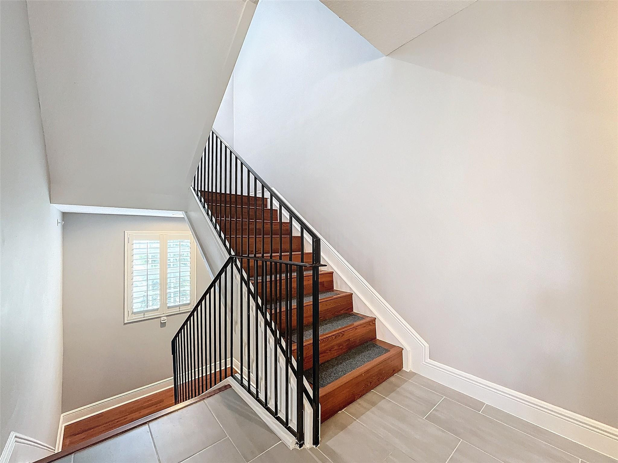 2685 NE 9th Ave 7