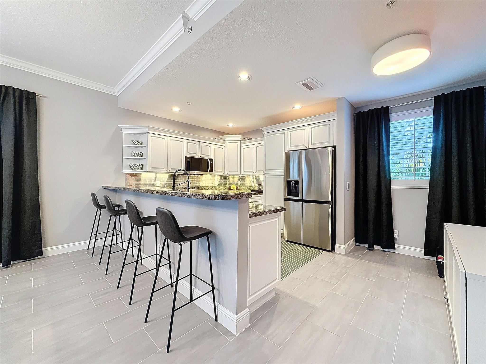 2685 NE 9th Ave 7