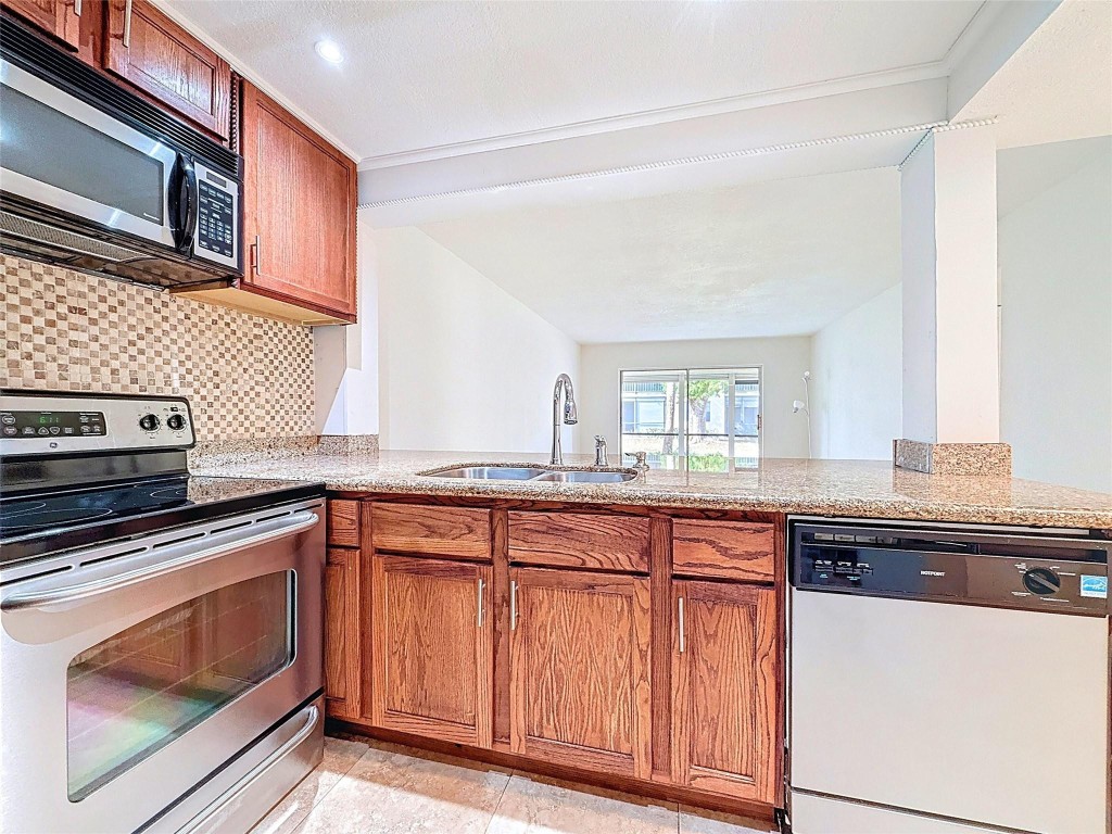 4168 NW 90th Avenue 106