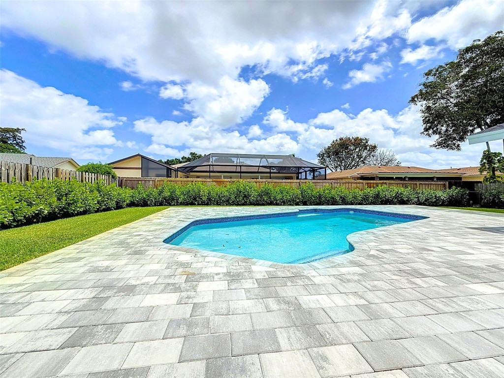 17732 Briar Patch Trail