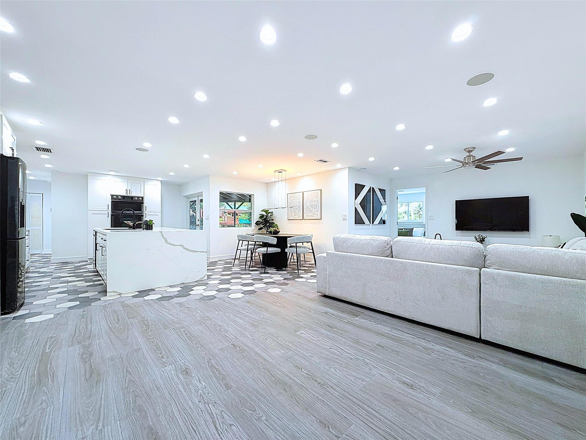 100 NW 65th Avenue
