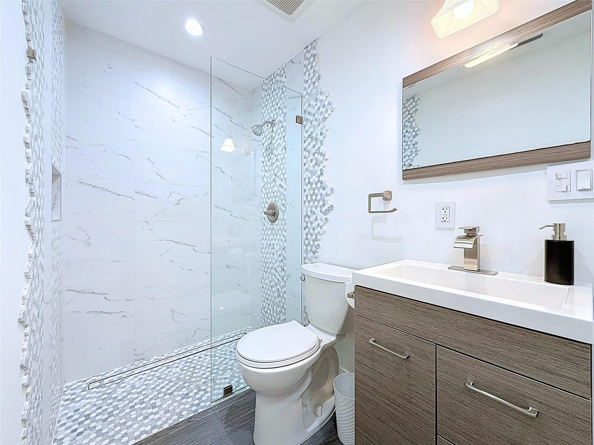 100 NW 65th Avenue