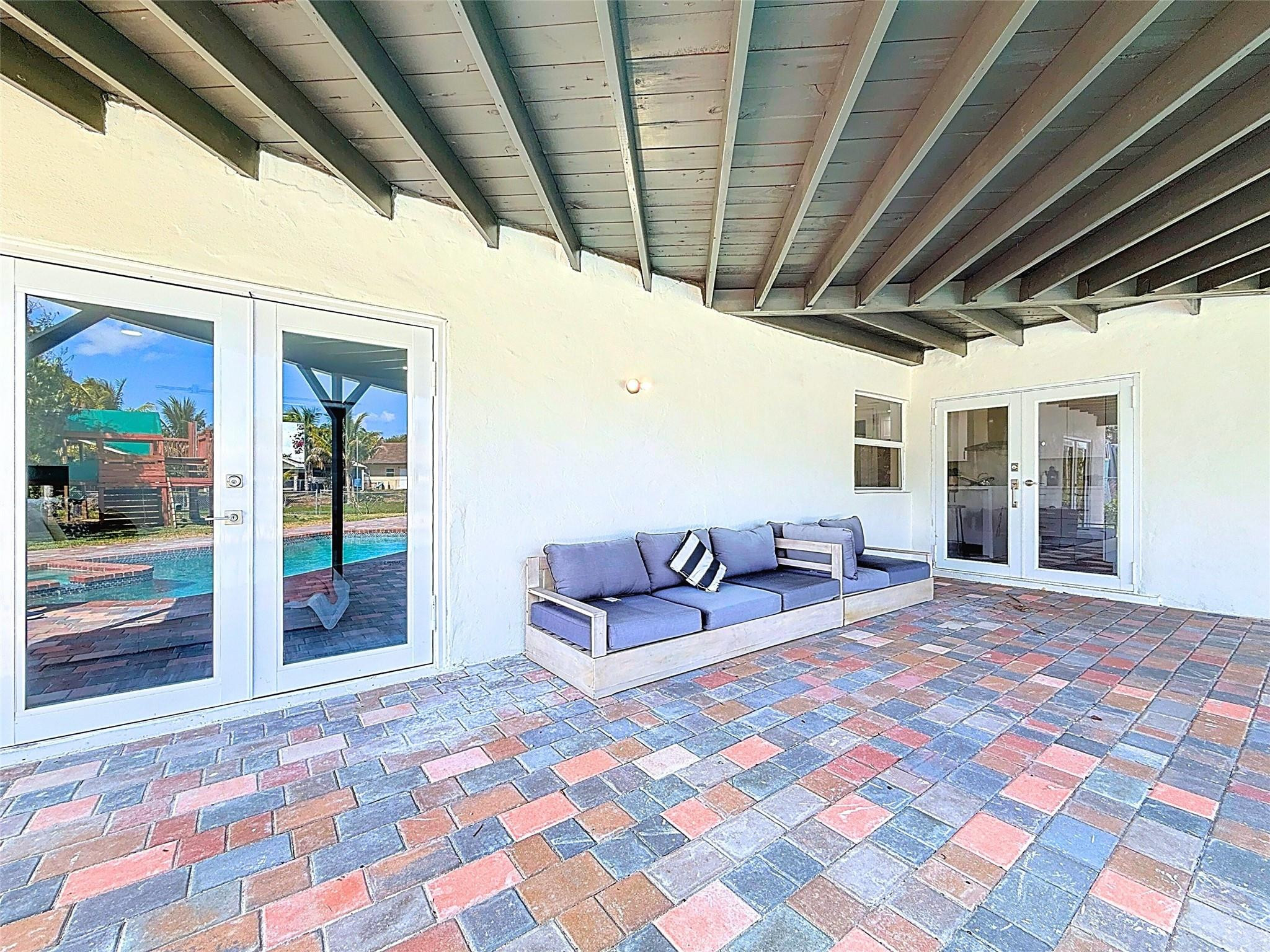 100 NW 65th Avenue