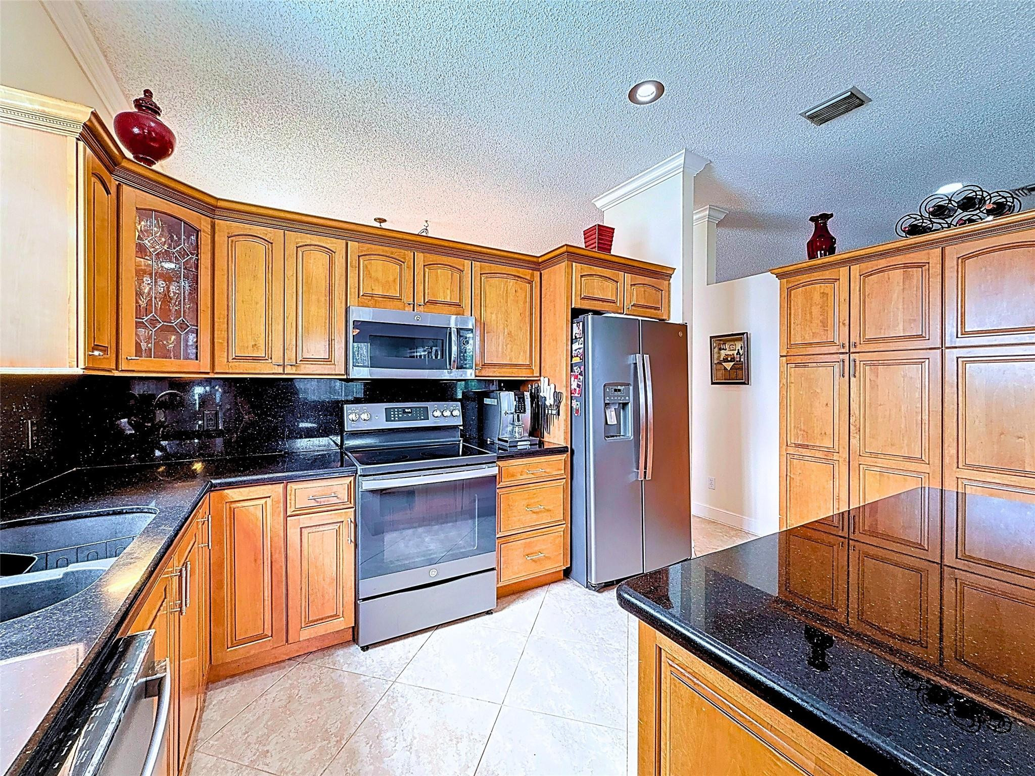 5985 NW 72nd Court