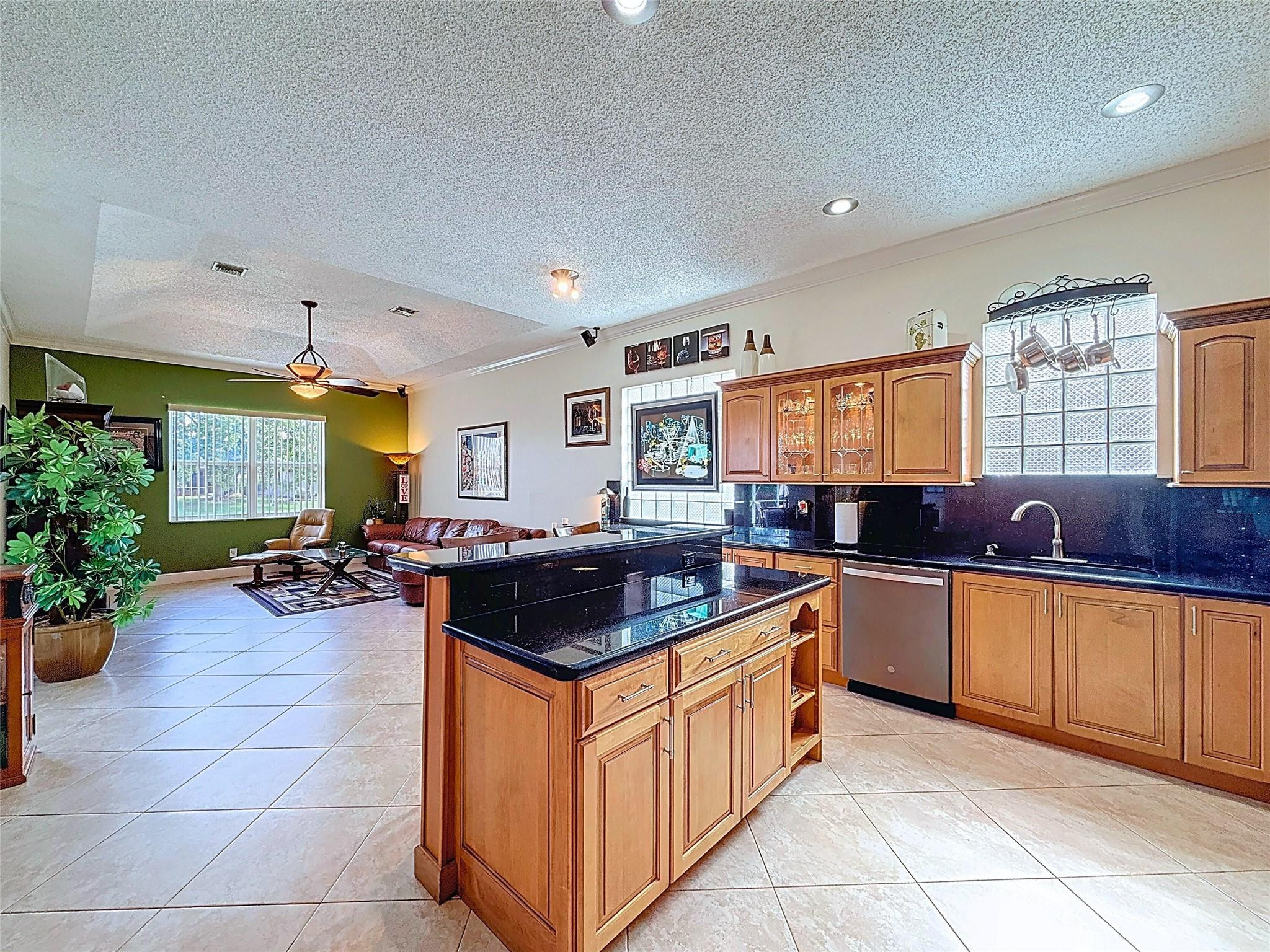 5985 NW 72nd Court