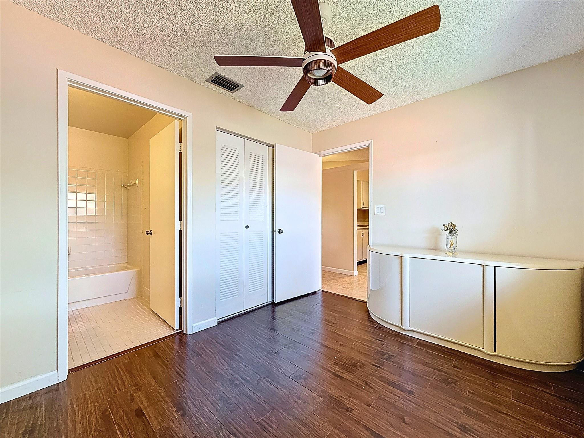 8626 Dreamside Ln 8626