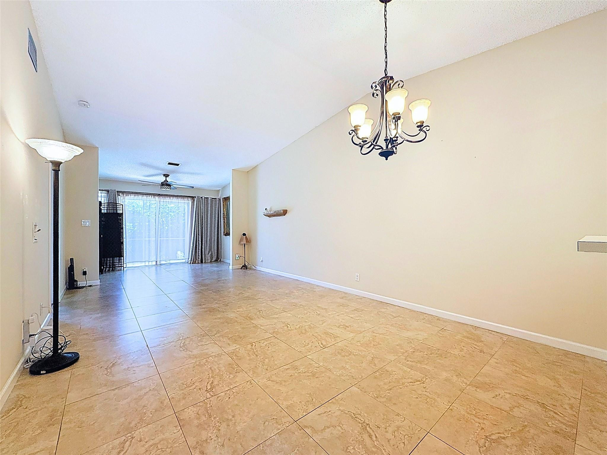 8626 Dreamside Ln 8626