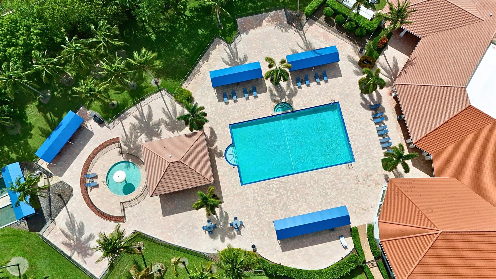 6874 Fabiano Cir