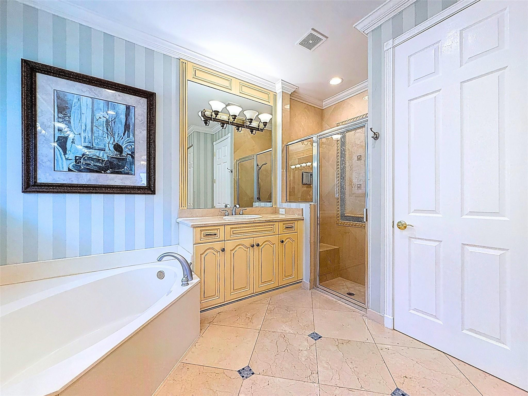 6874 Fabiano Cir