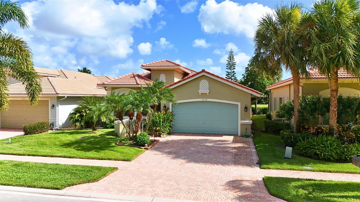6874 Fabiano Cir