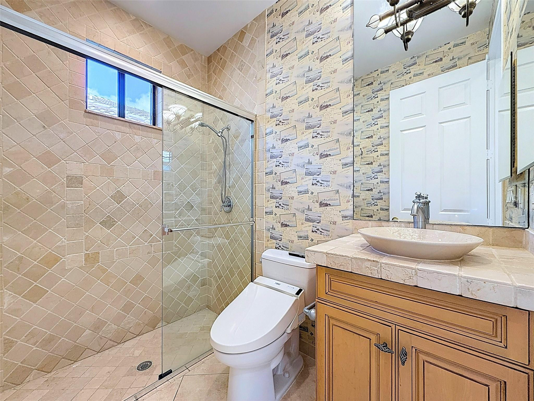6874 Fabiano Cir