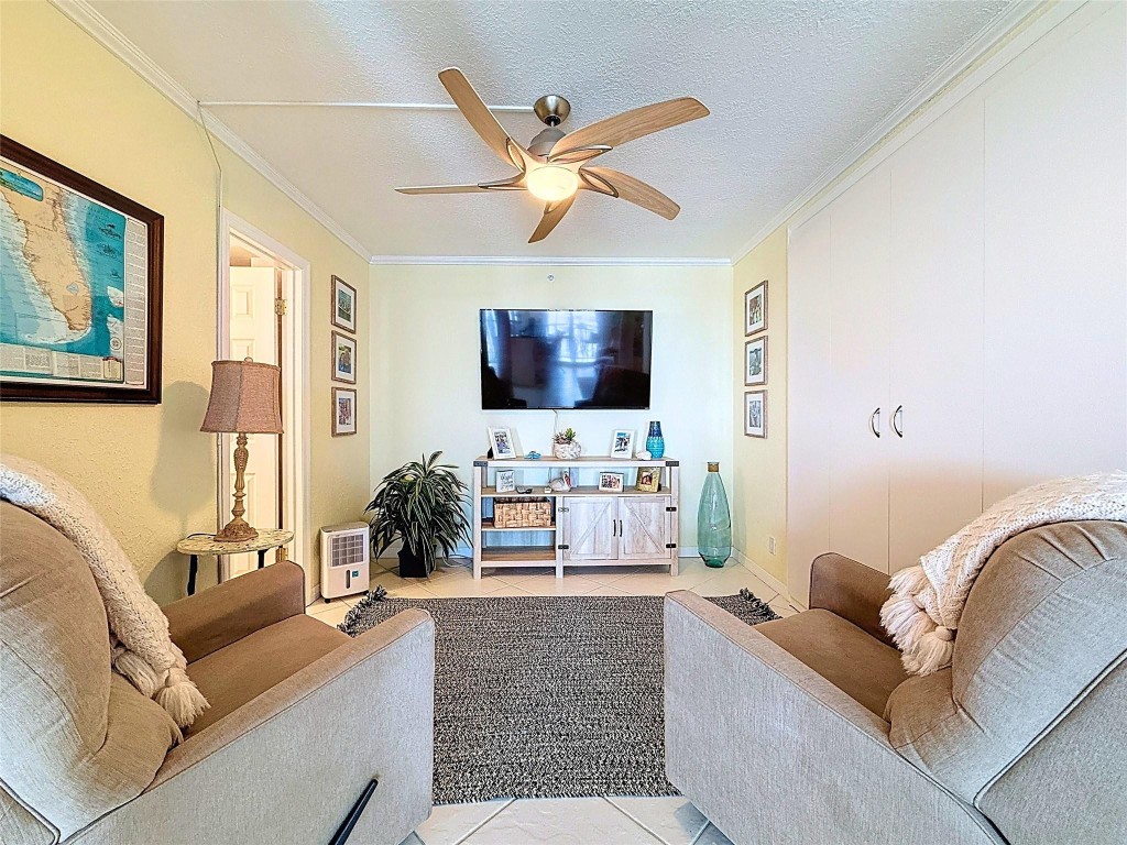 1505 N Riverside Drive 1106