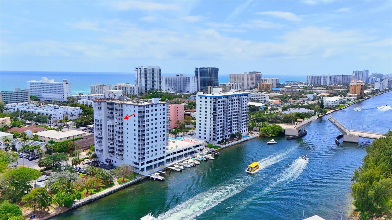 1505 N Riverside Drive 1106