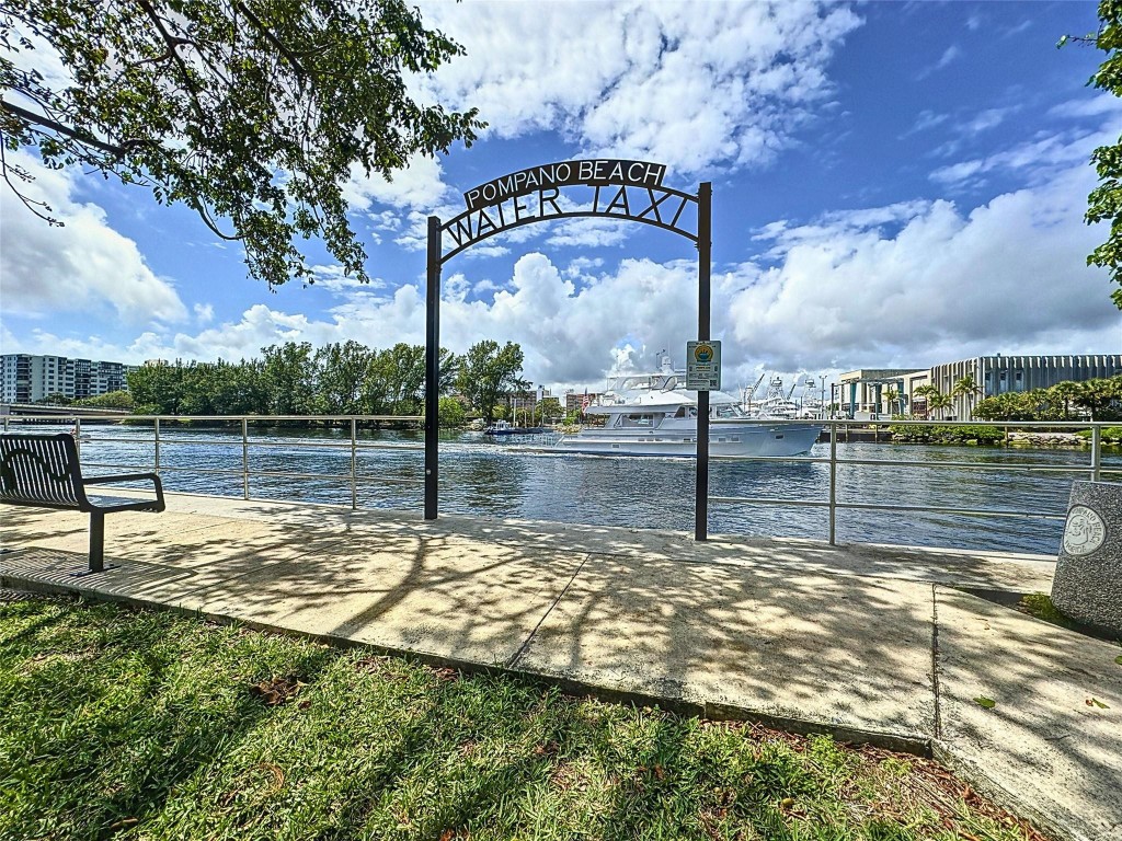 1505 N Riverside Drive 1106