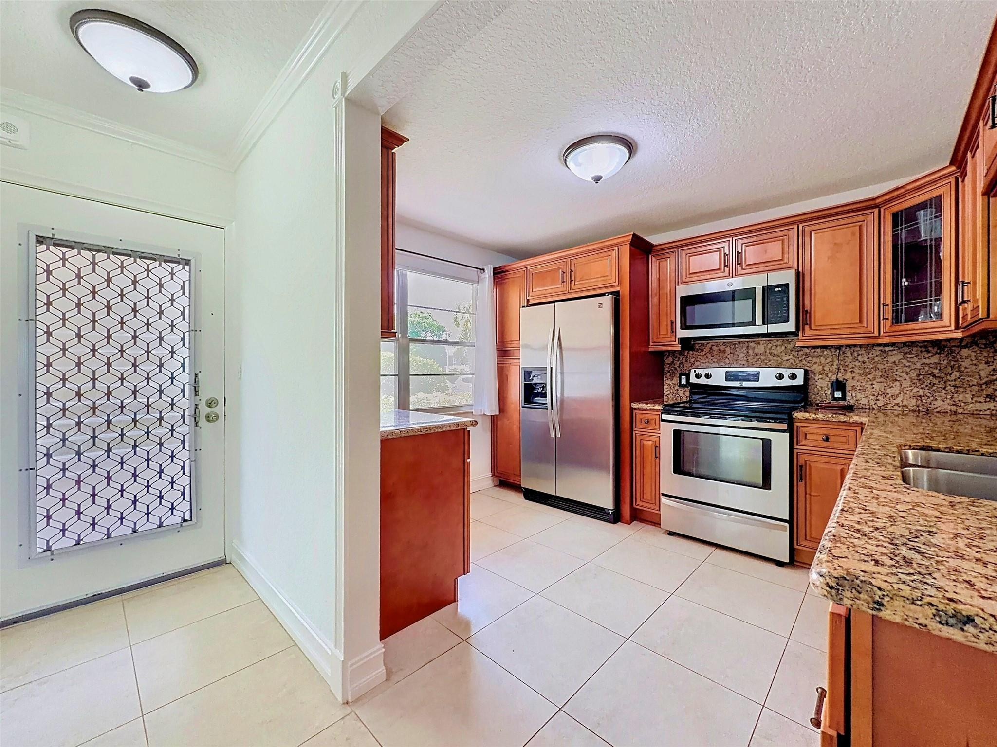 2801 Victoria Way K1