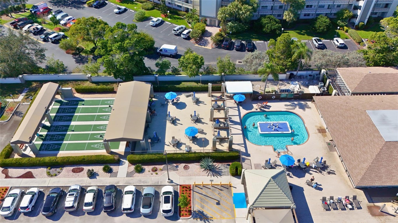 2801 Victoria Way K1