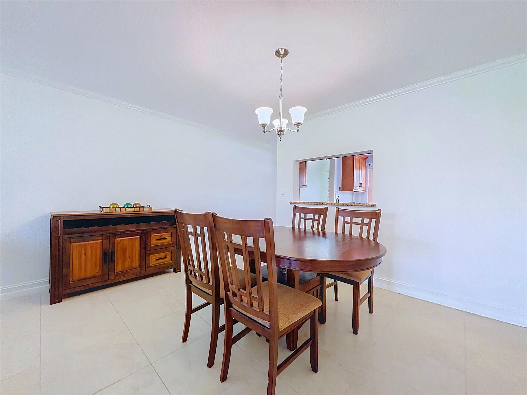 2801 Victoria Way K1