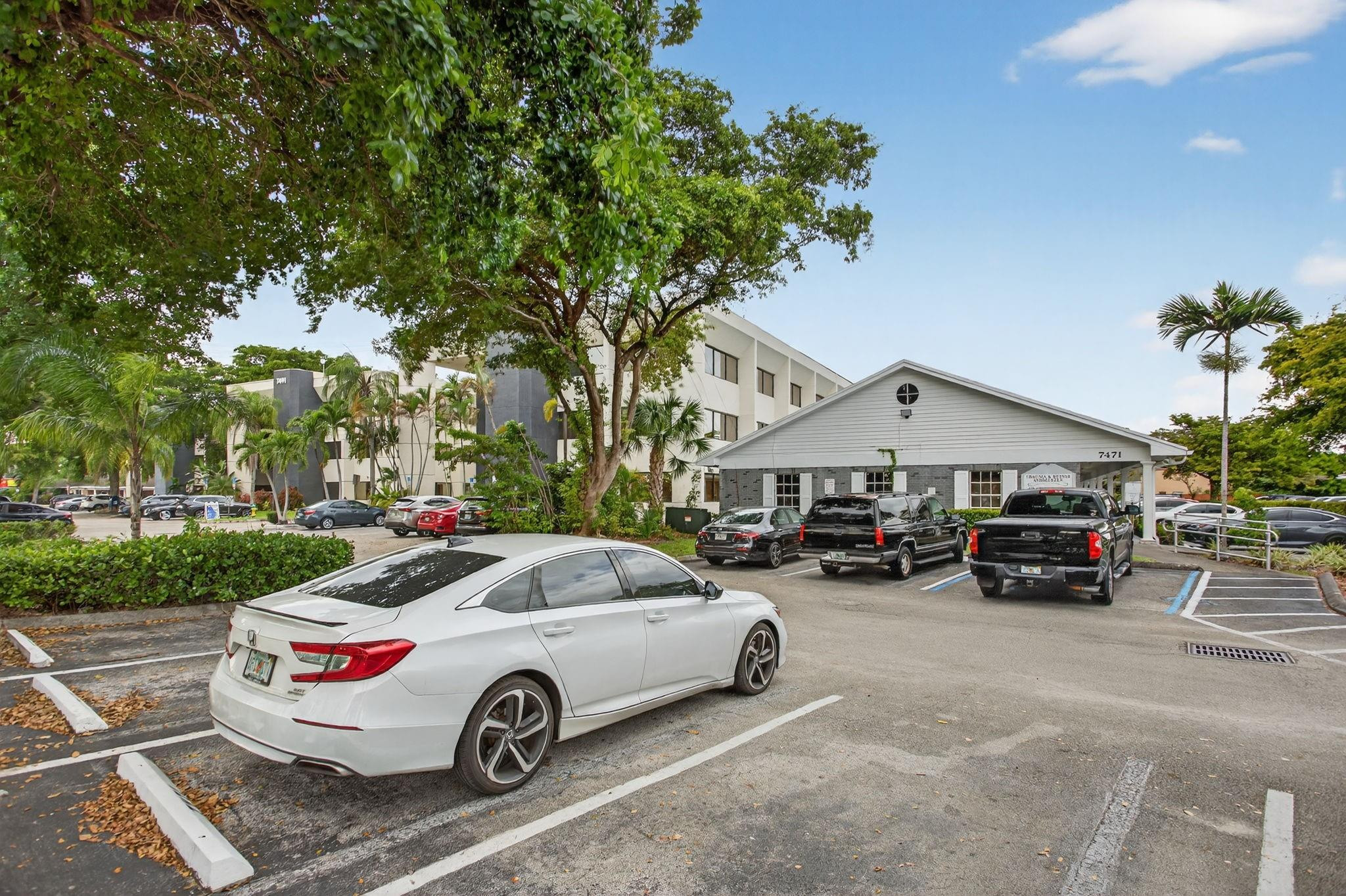 7471 W Oakland Park Boulevard