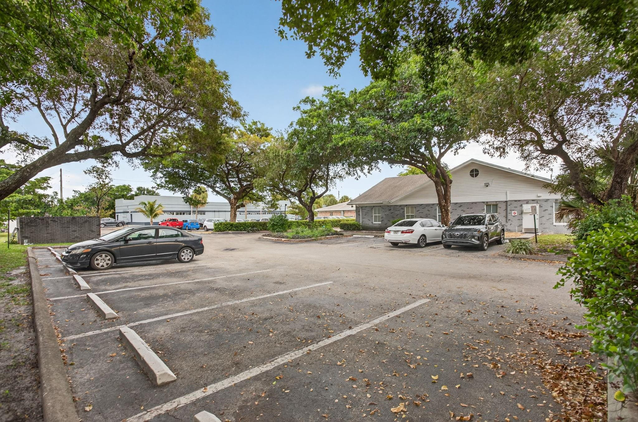 7471 W Oakland Park Boulevard