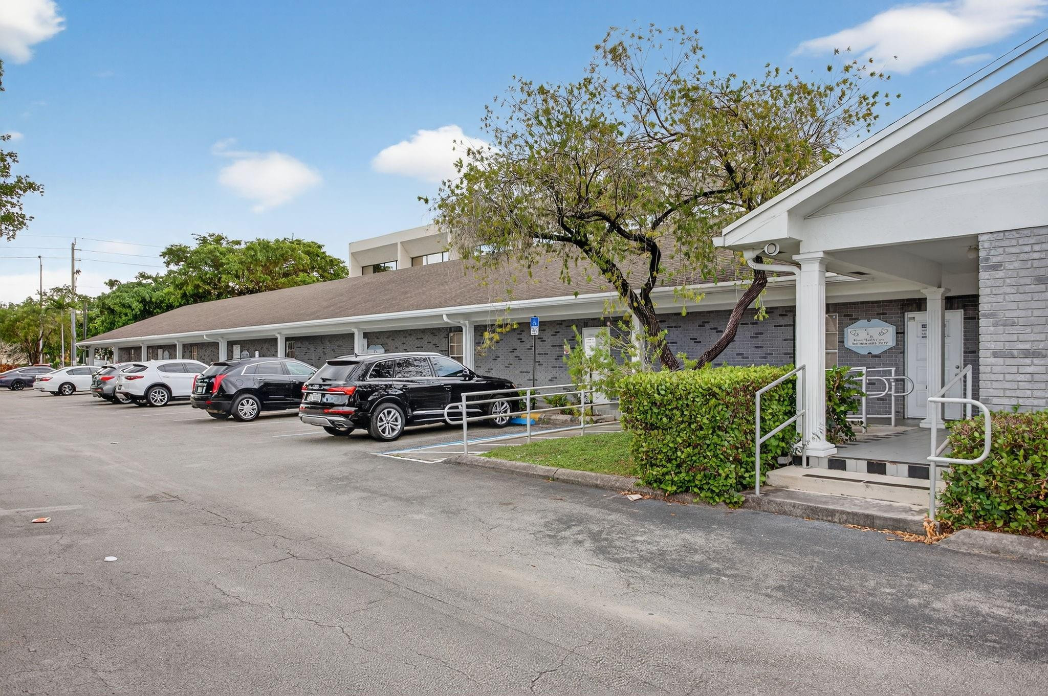 7471 W Oakland Park Boulevard