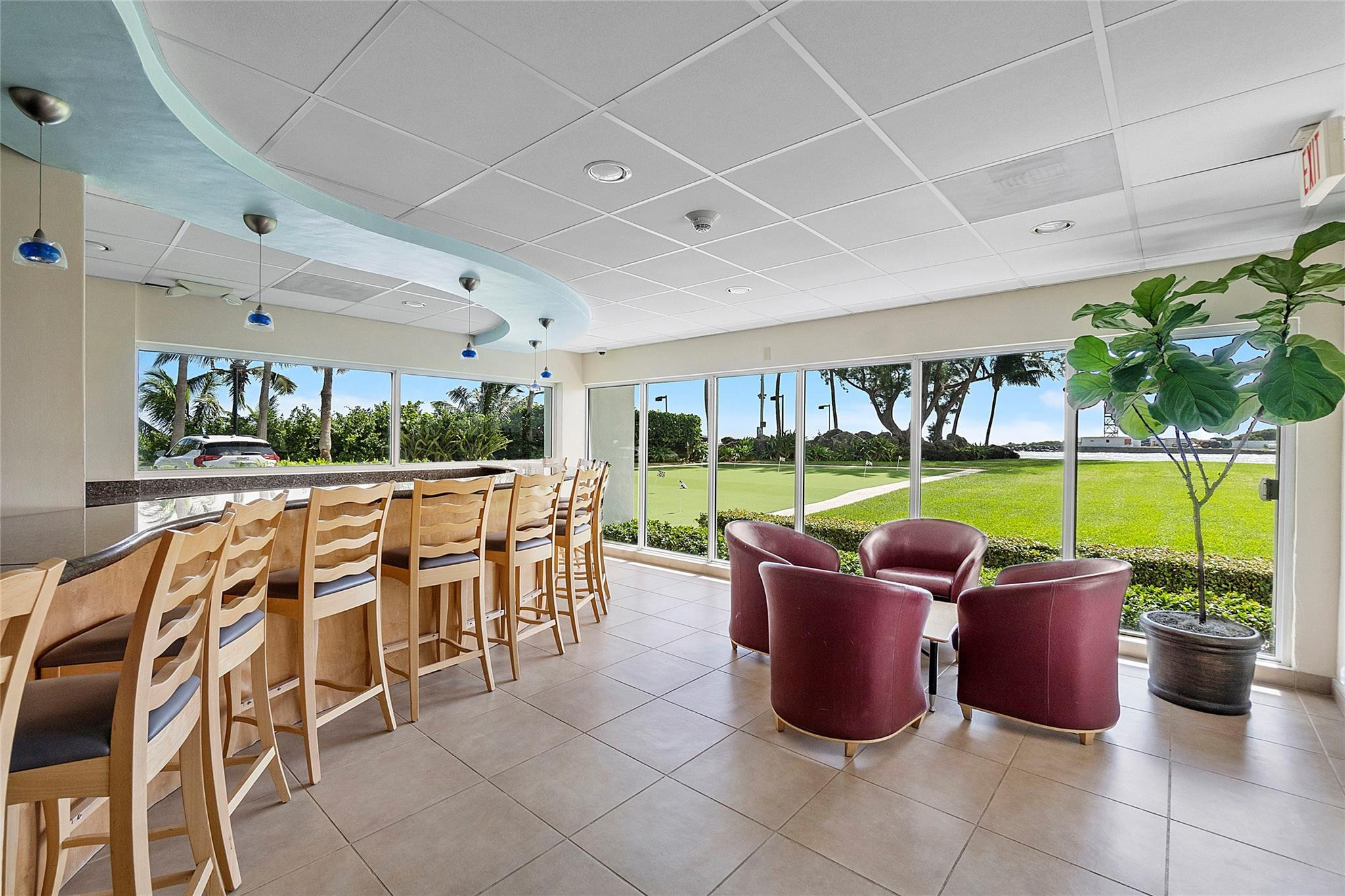 2100 S Ocean Drive 15A