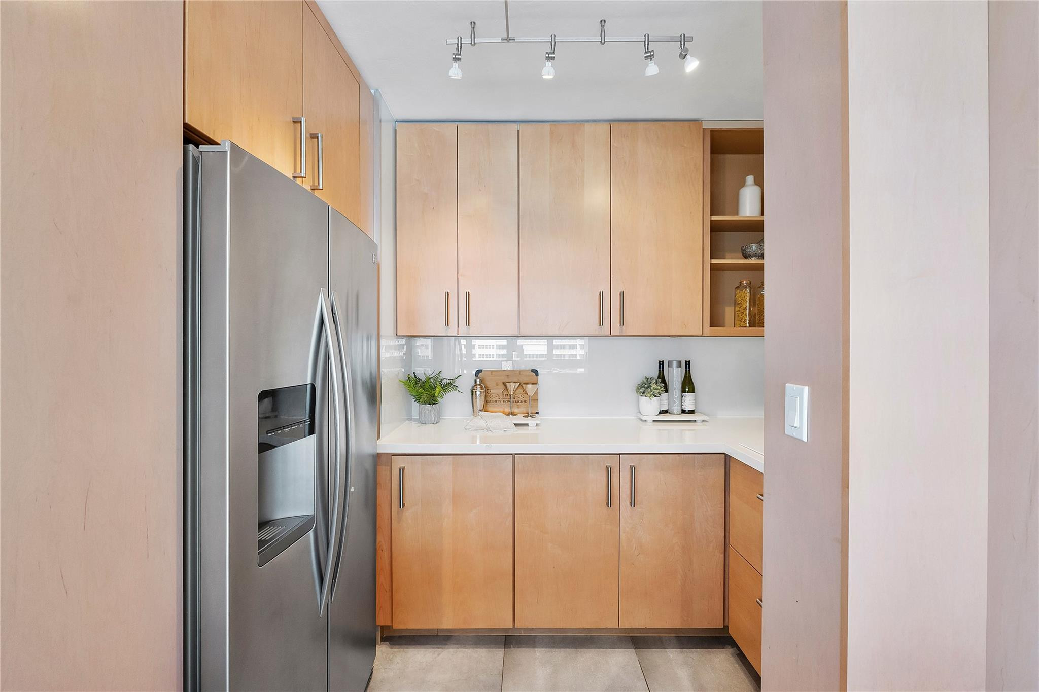 2100 S Ocean Drive 15A