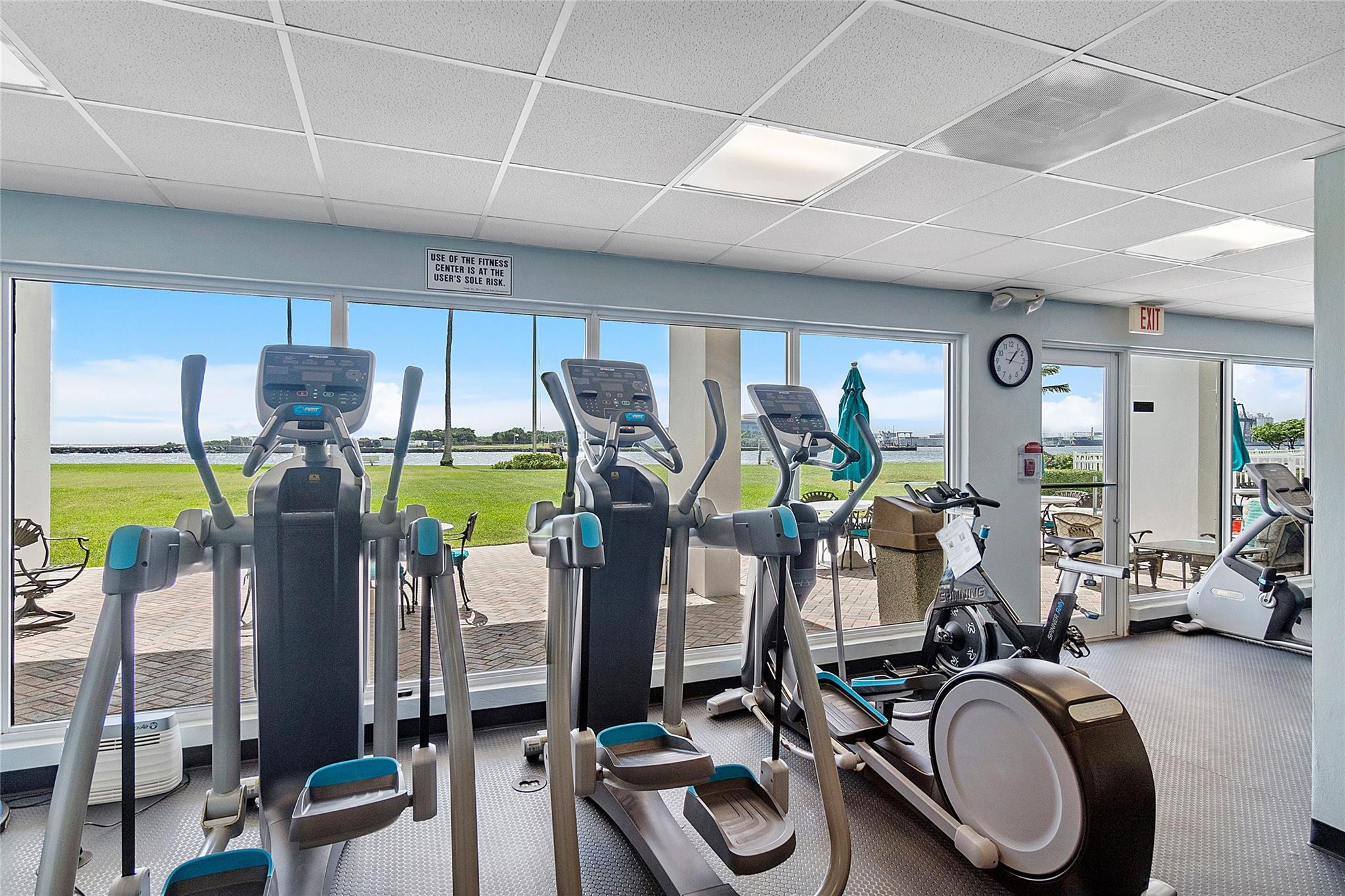 2100 S Ocean Drive 15A