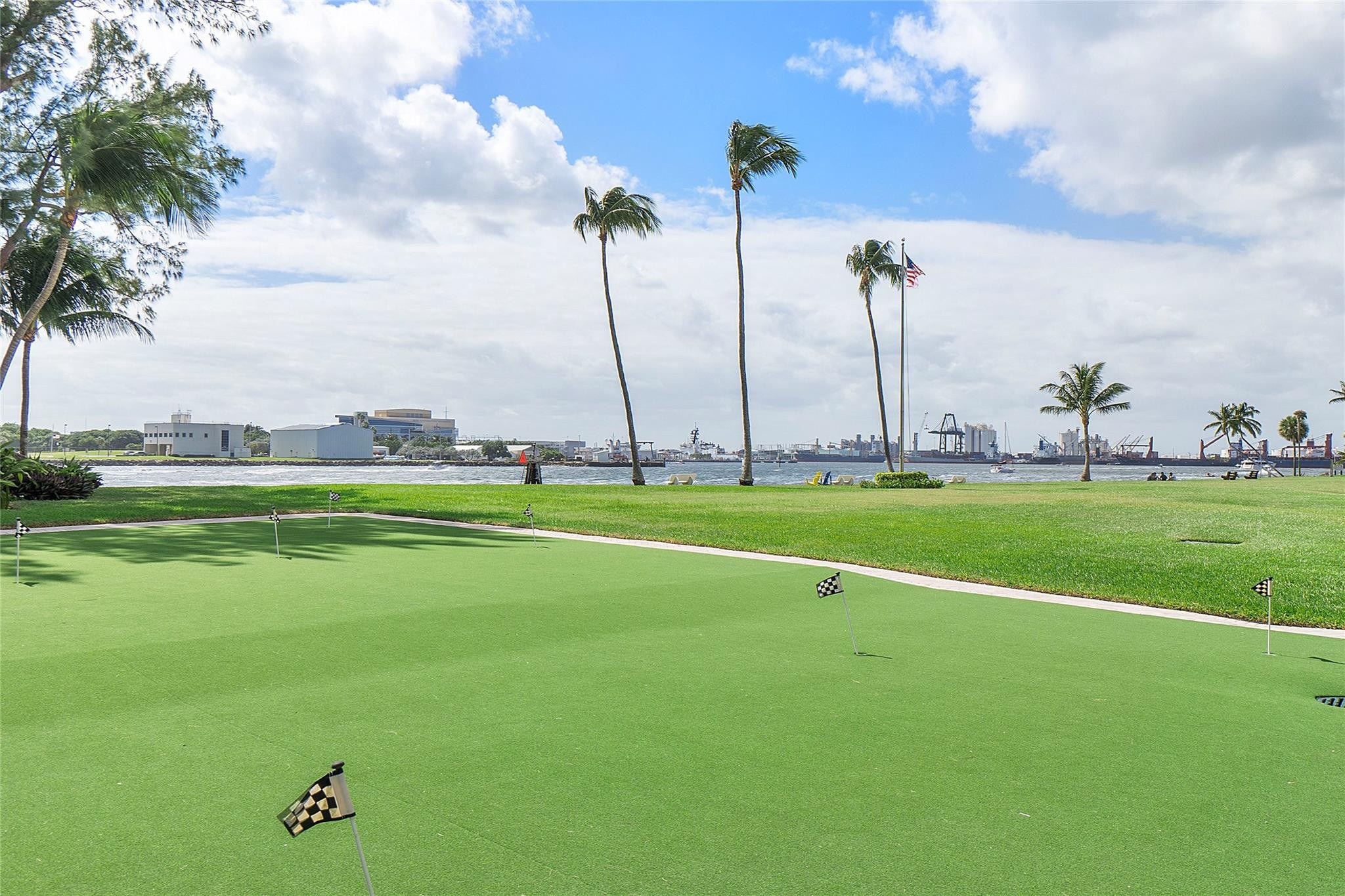 2100 S Ocean Drive 15A