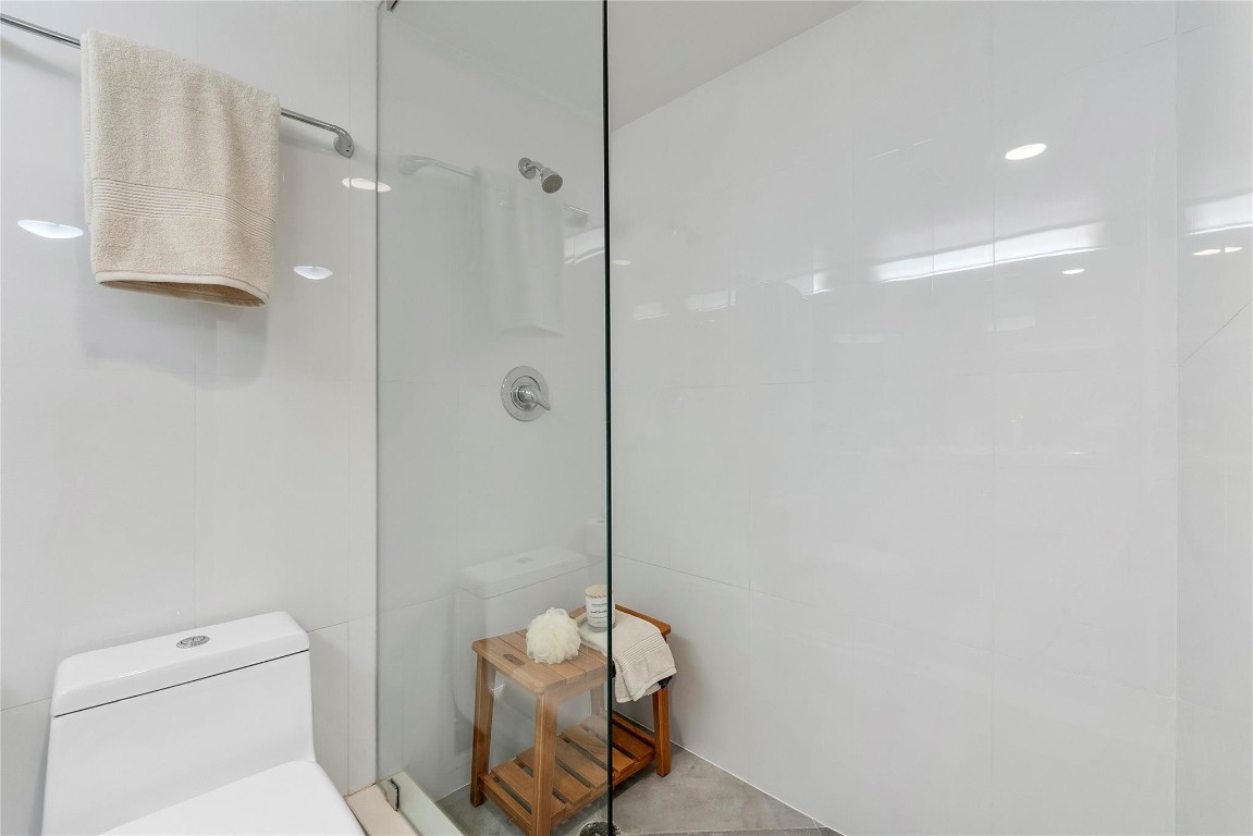 2100 S Ocean Drive 15A