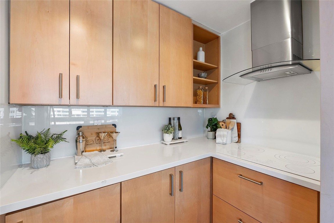 2100 S Ocean Drive 15A