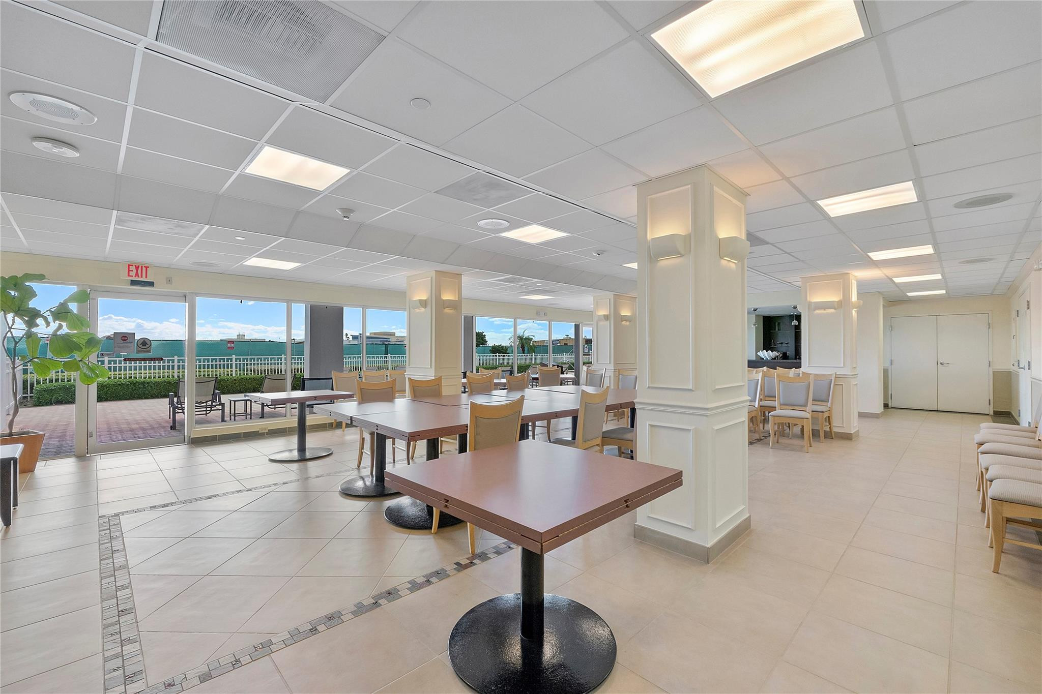 2100 S Ocean Drive 15A