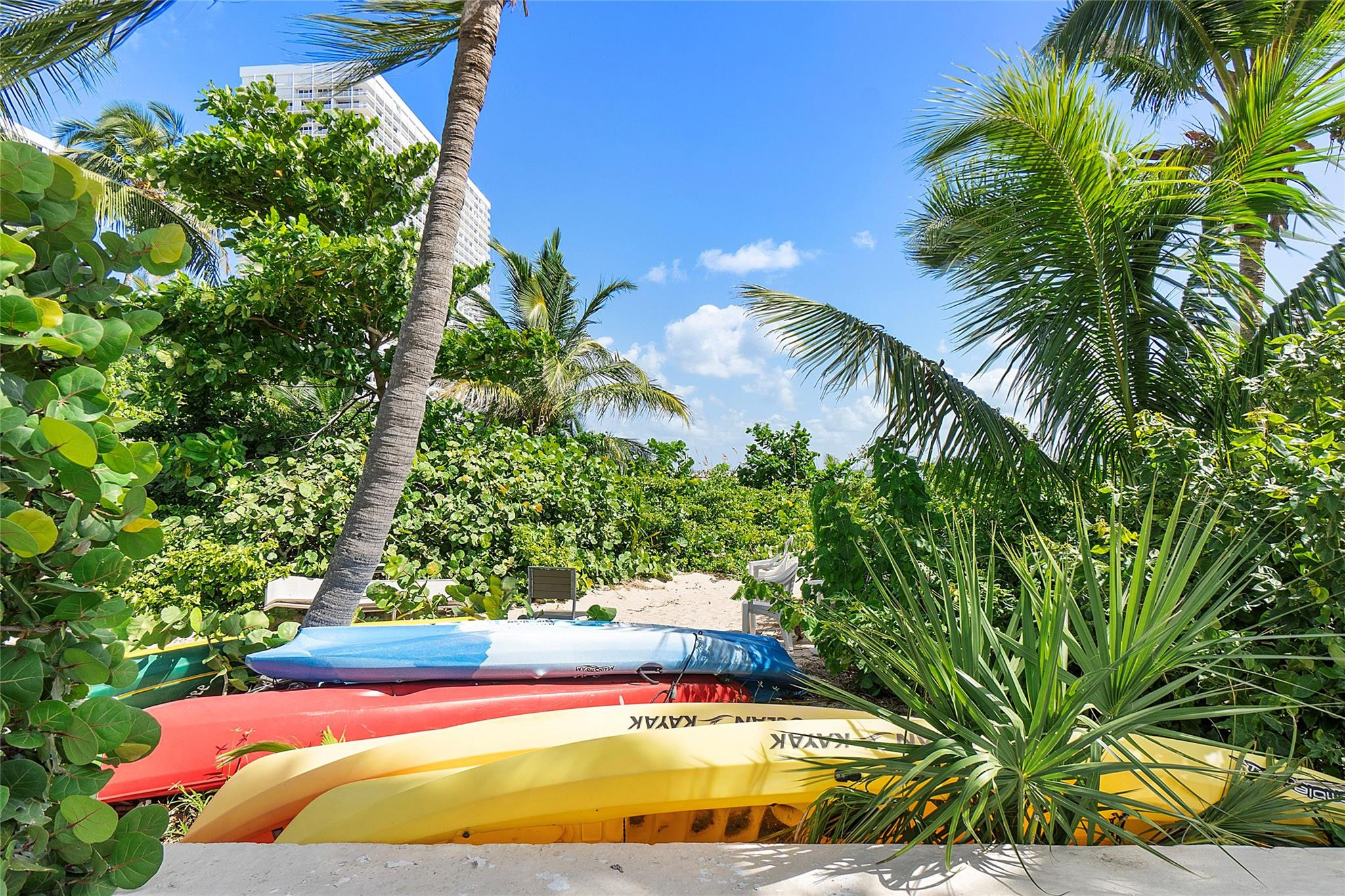 2100 S Ocean Drive 15A