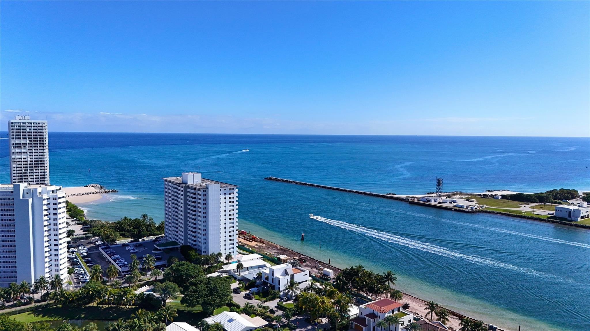 2100 S Ocean Drive 15A