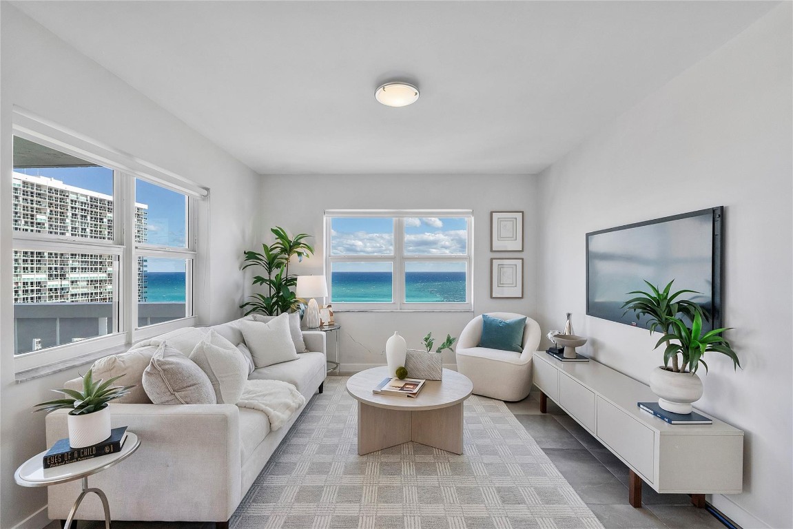 2100 S Ocean Drive 15A