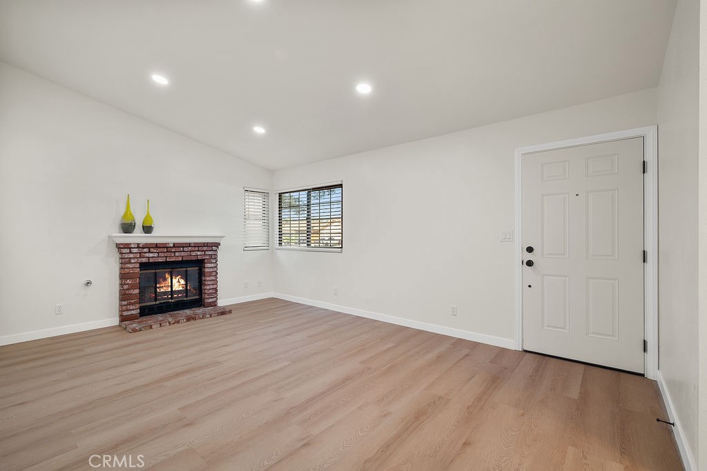 43656 La Paz Lane