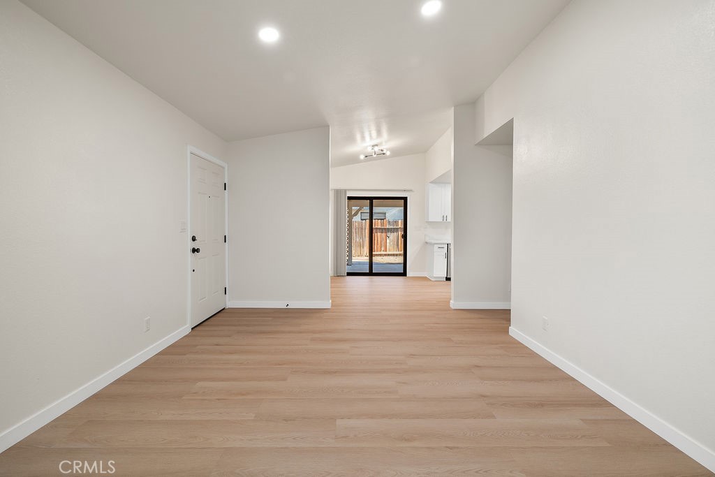 43656 La Paz Lane