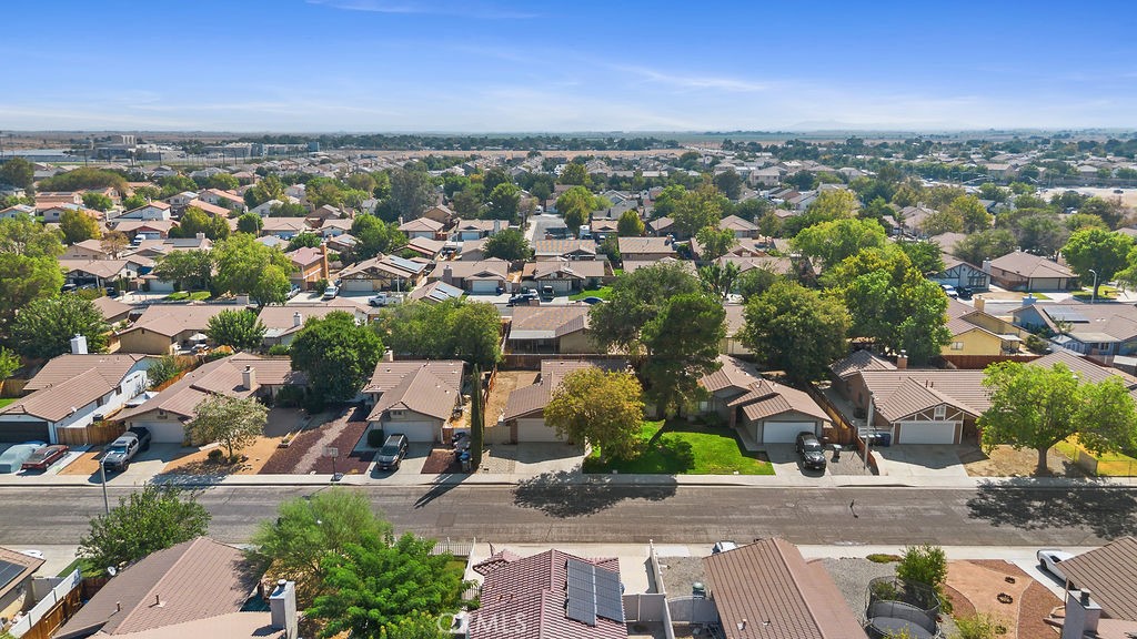 43656 La Paz Lane