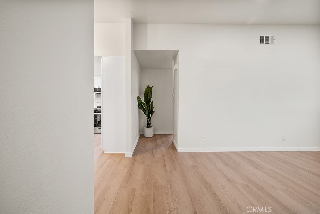 43656 La Paz Lane