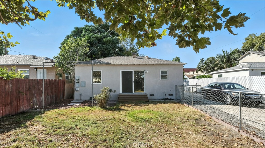 300 W Tujunga Avenue 302
