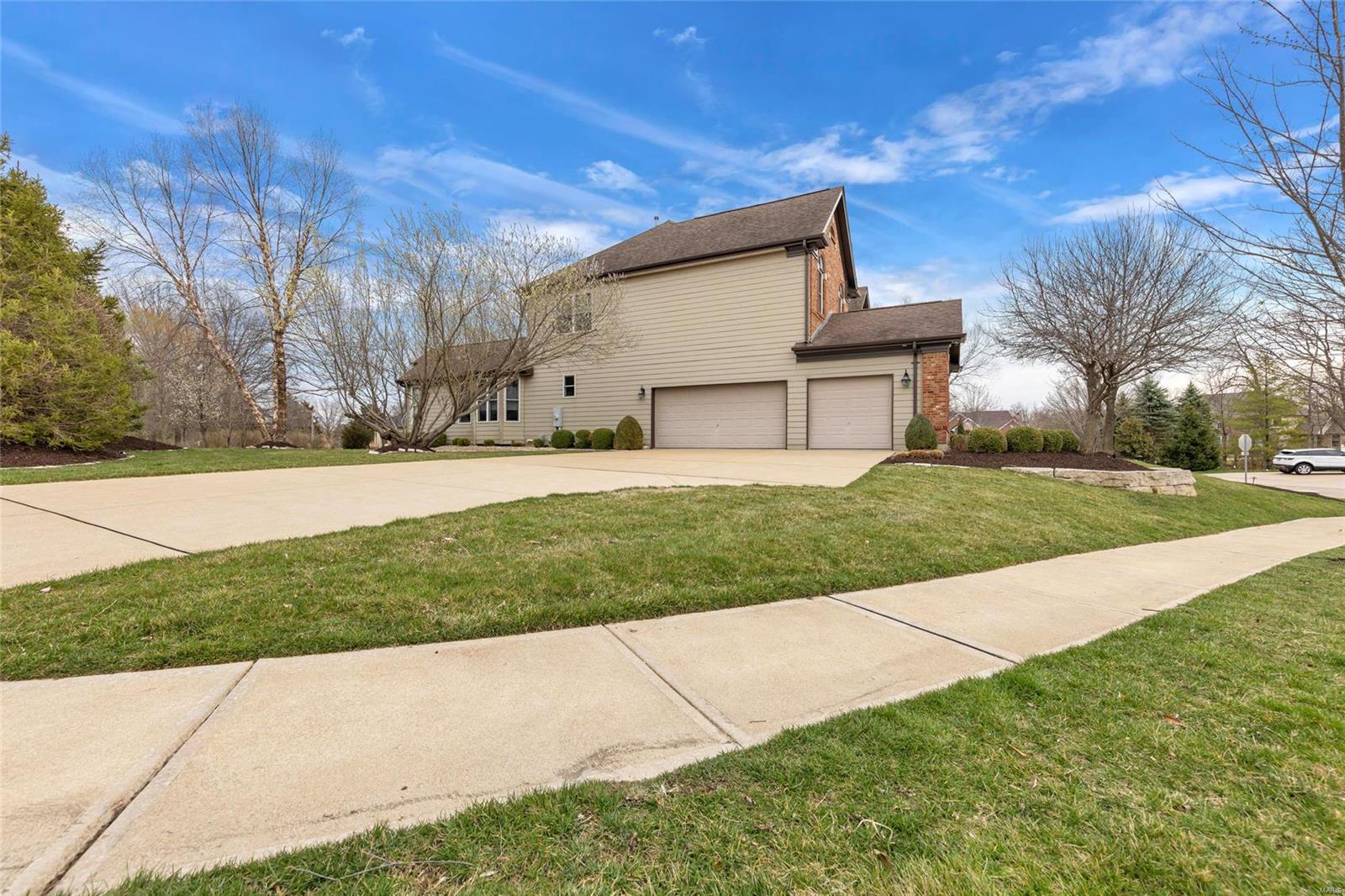 16303 Wynncrest Falls Way