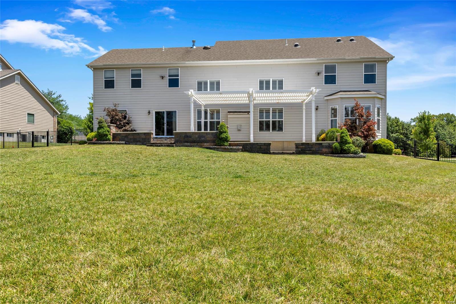 1049 Arbor Grove Court