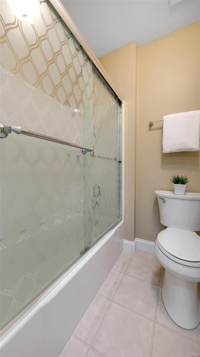 1049 Arbor Grove Court