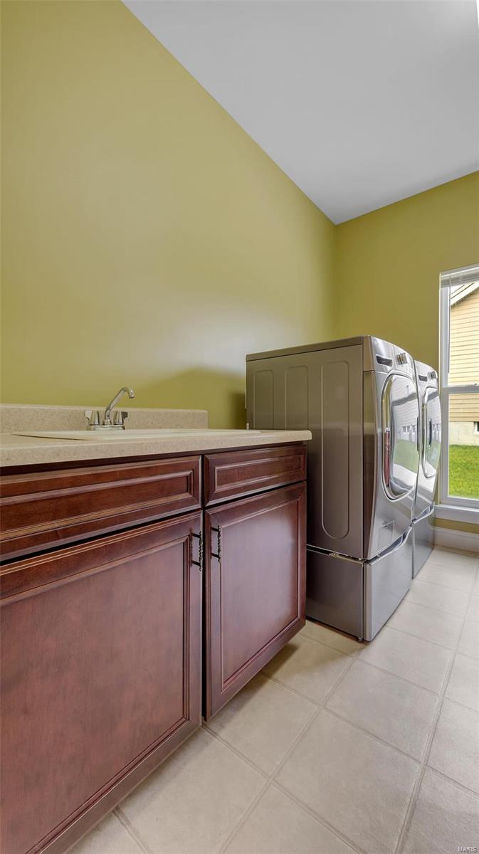 1049 Arbor Grove Court