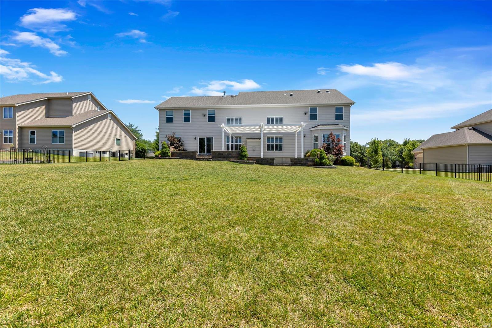 1049 Arbor Grove Court