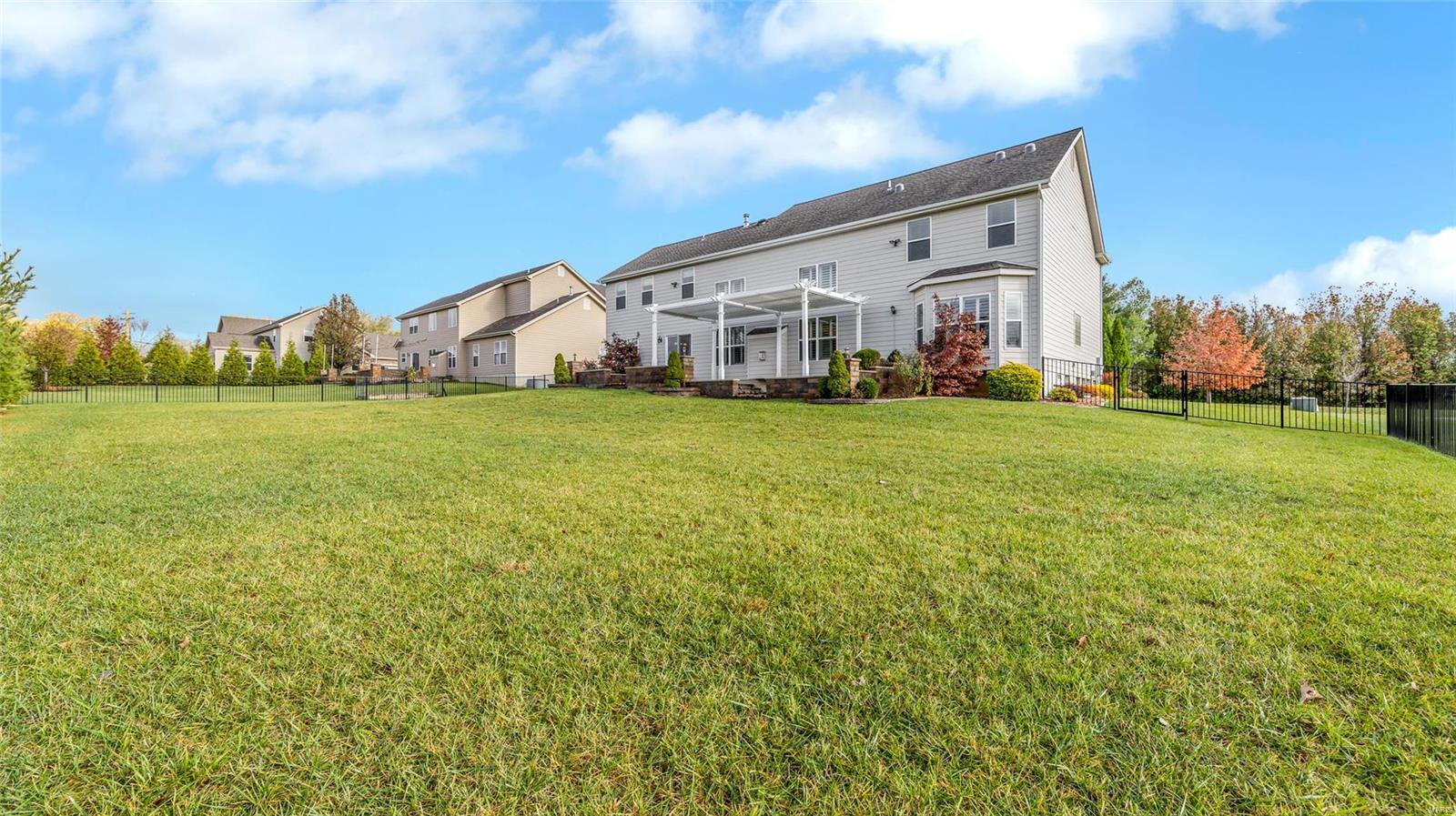 1049 Arbor Grove Court