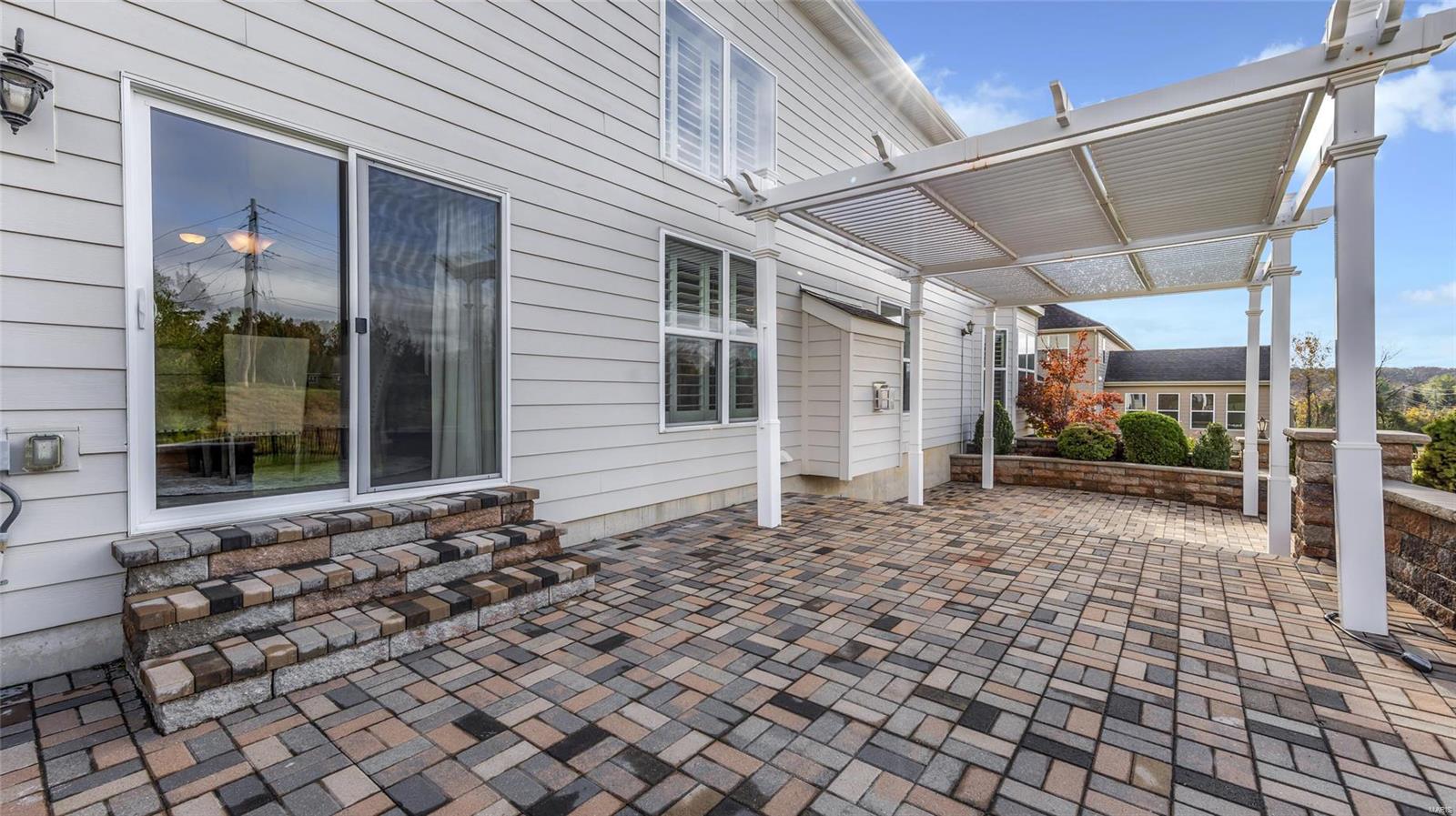 1049 Arbor Grove Court